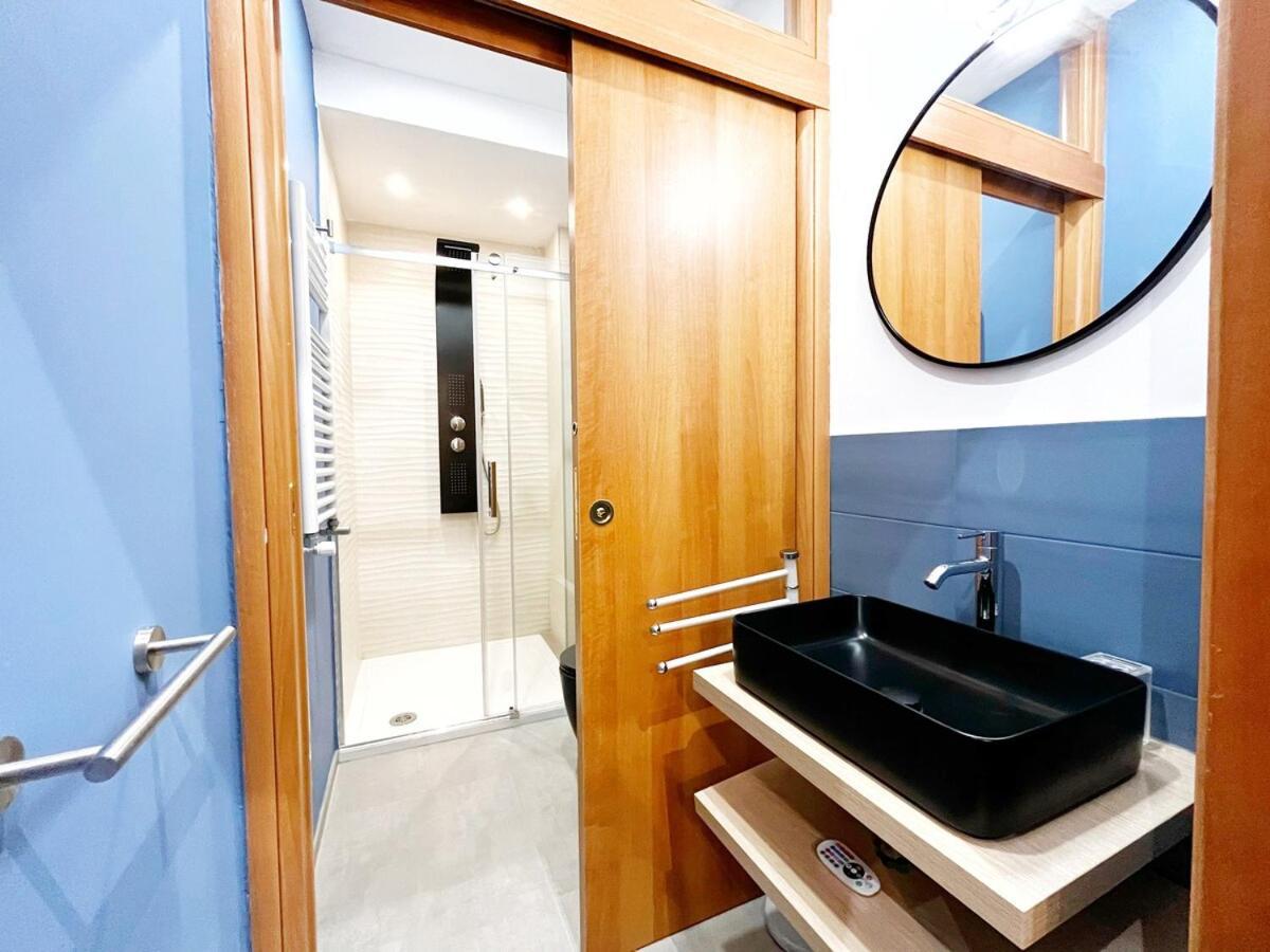 Style Apartment Julia 50 Mt From Colosseum Exterior foto