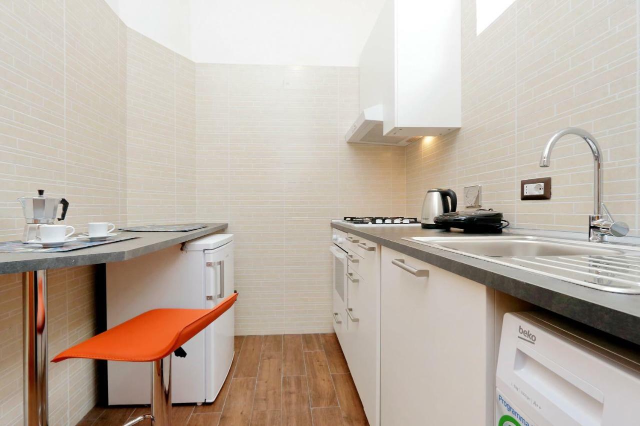 Style Apartment Julia 50 Mt From Colosseum Exterior foto